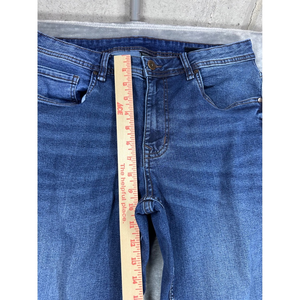 The Perfect Jean NYC Athletic Fit Mens 32x34 Blue Denim Jeans Medium Wash - Picture 3 of 10